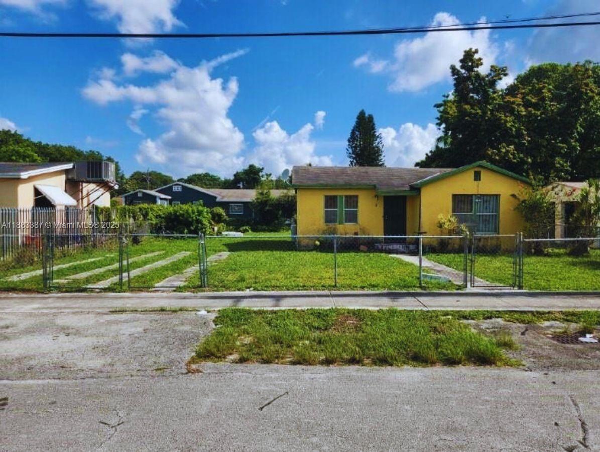 2365 NW 79th Ter