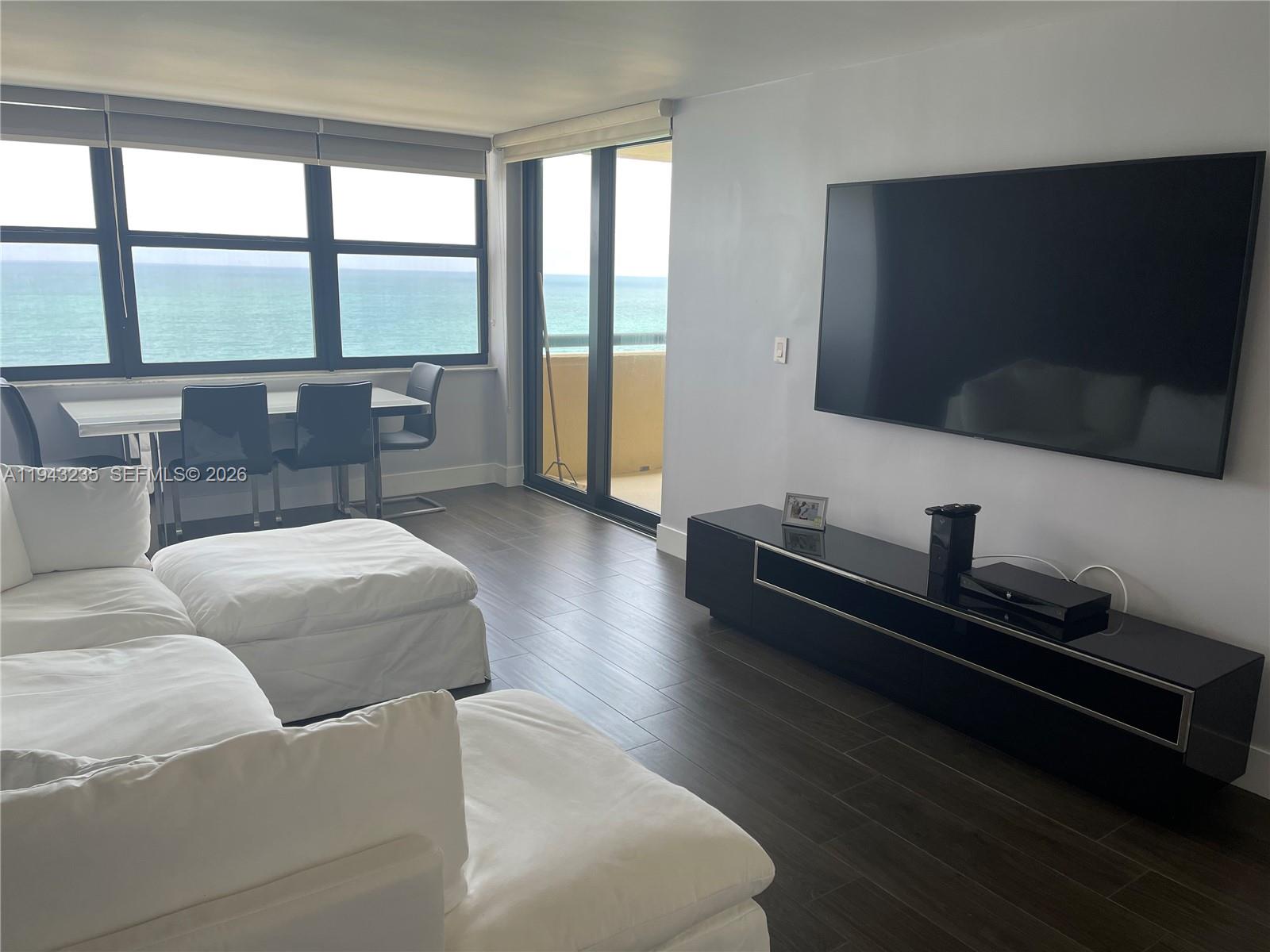 CLUB ATLANTIS CONDO - Residential