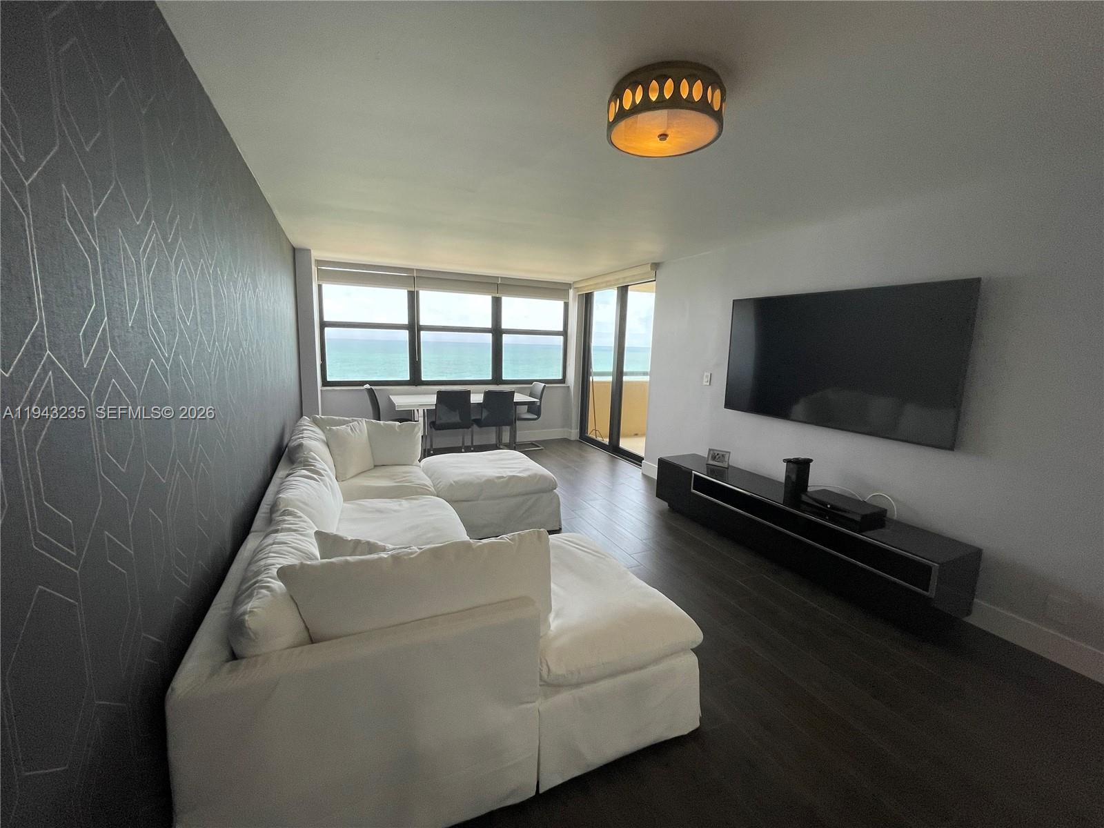 CLUB ATLANTIS CONDO - Residential