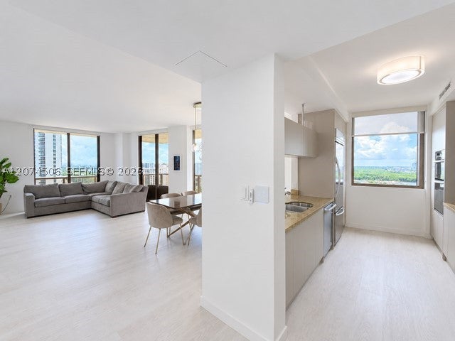16275 Collins Ave 1804