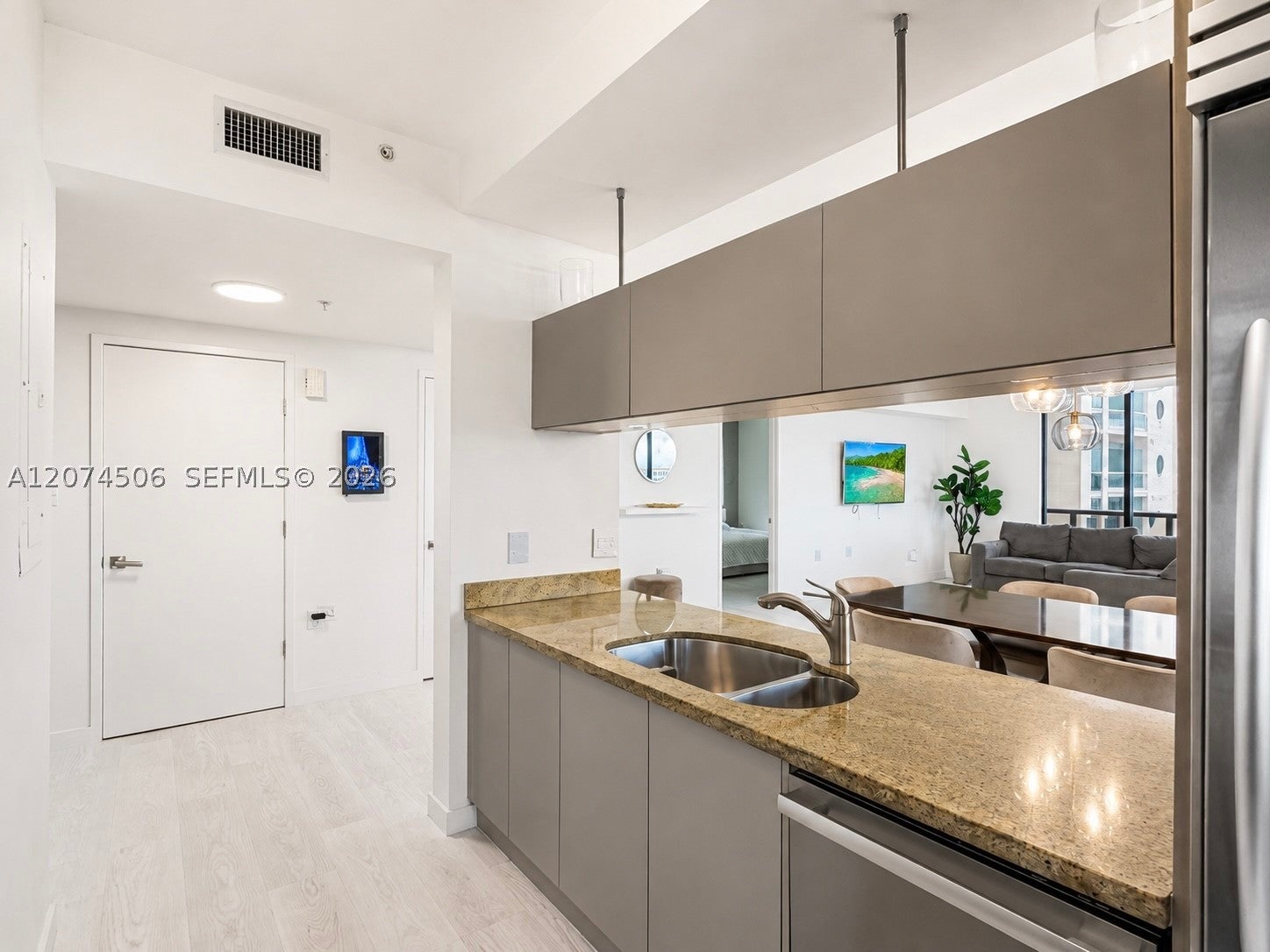 16275 Collins Ave 1804