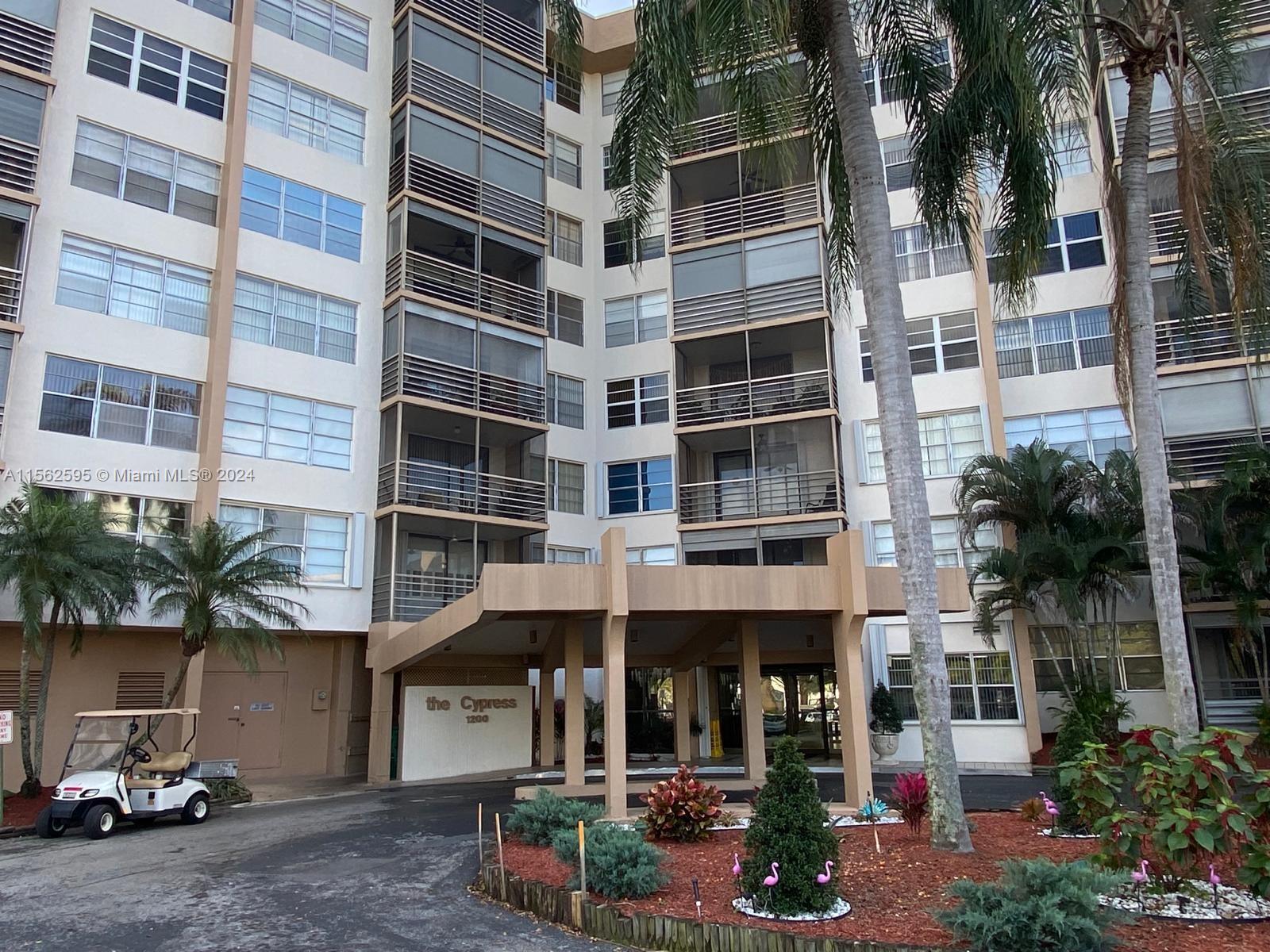 Address Not Disclosed, Pembroke Pines, Miami-Dade County, Florida - 2 Bedrooms  
2 Bathrooms - 