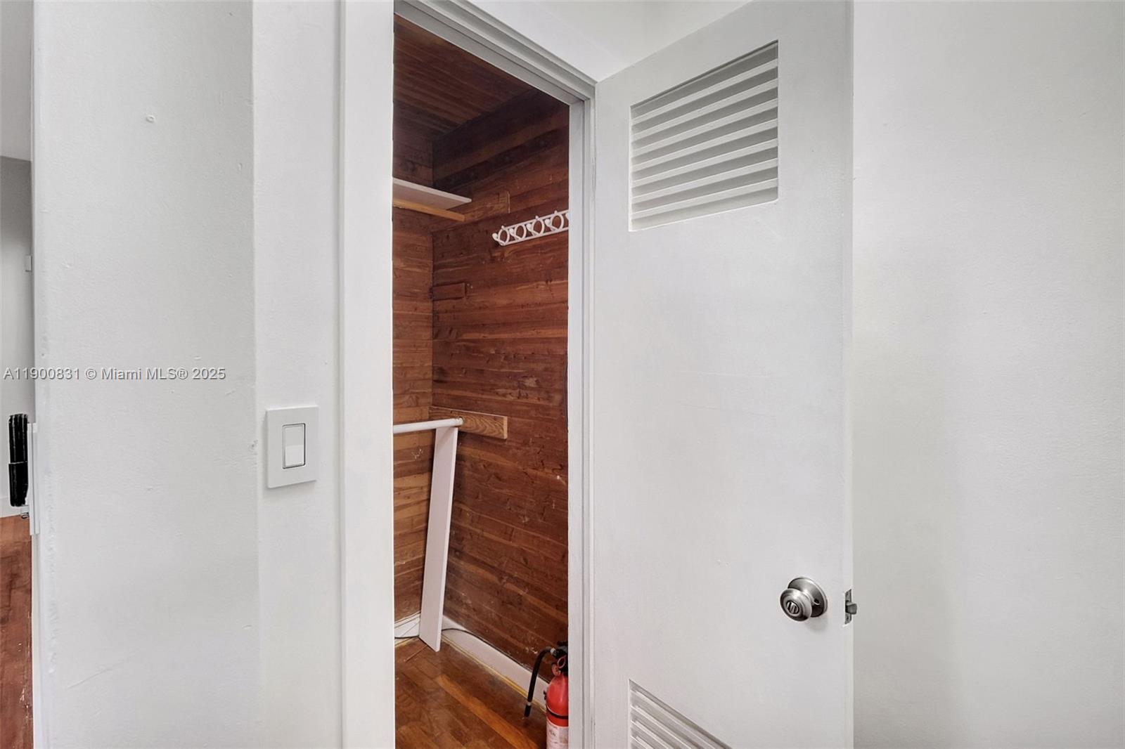 BAY DRIVE CONDO - Residential