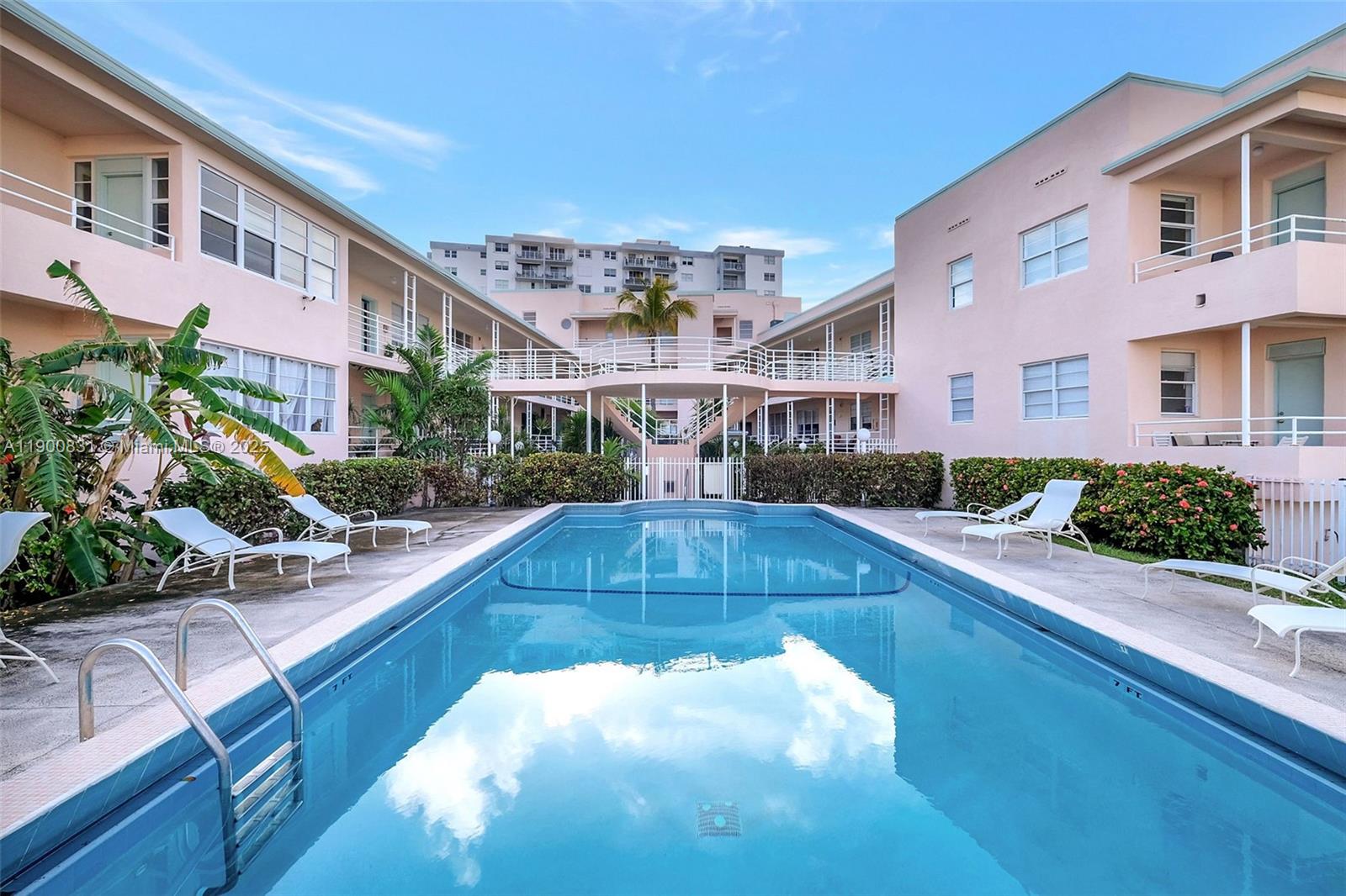 BAY DRIVE CONDO - Residential