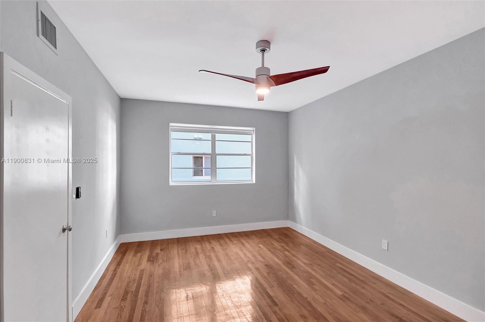 BAY DRIVE CONDO - Residential