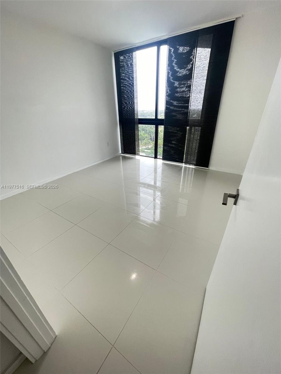 5300 PASEO CONDO - Residential Lease