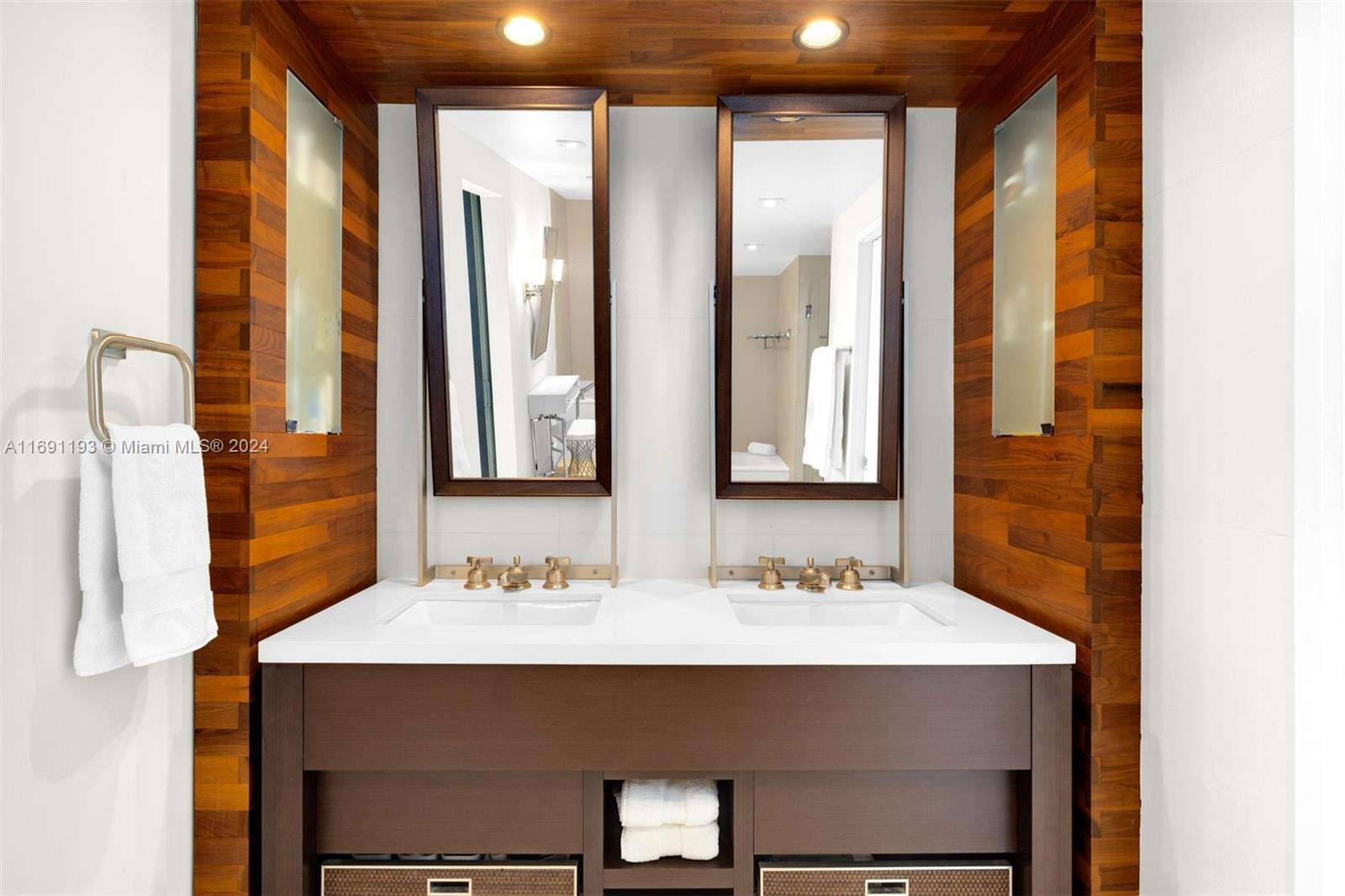 NORTH CARILLON BEACH COND - Residential