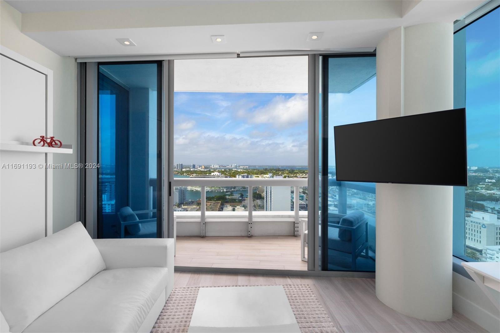 NORTH CARILLON BEACH COND - Residential