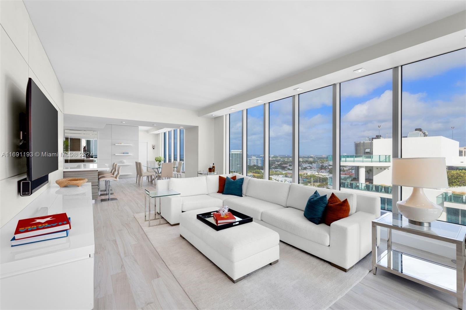 NORTH CARILLON BEACH COND - Residential