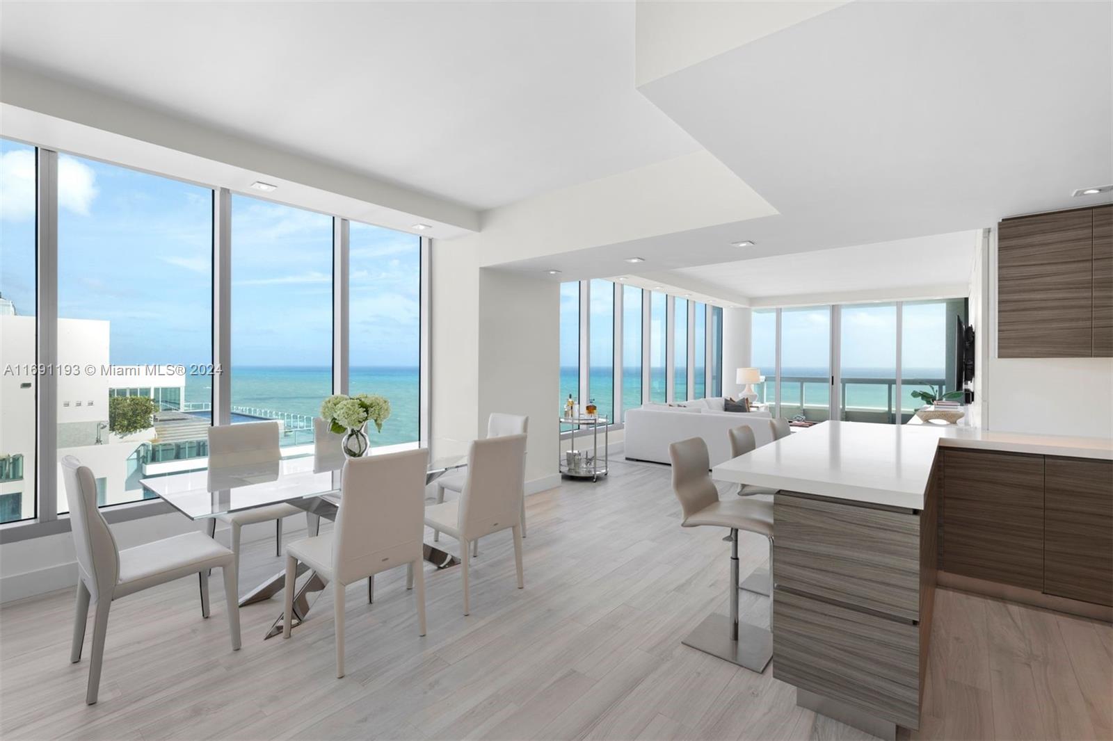 NORTH CARILLON BEACH COND - Residential