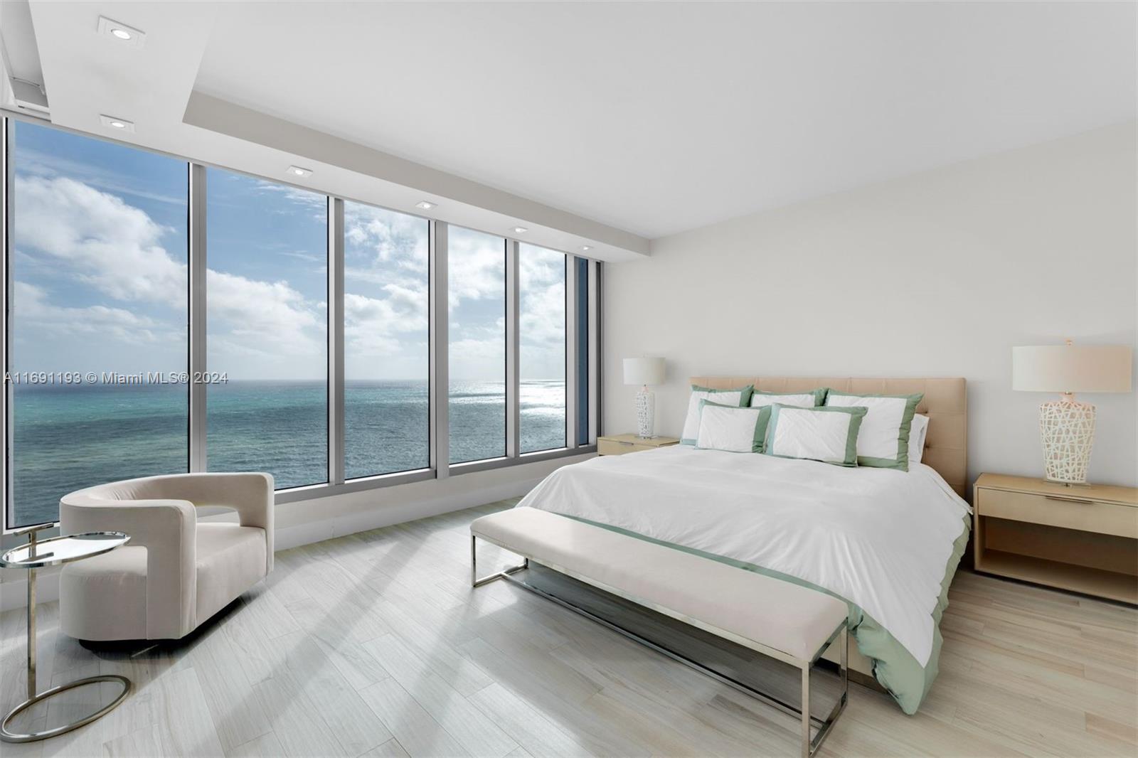 NORTH CARILLON BEACH COND - Residential