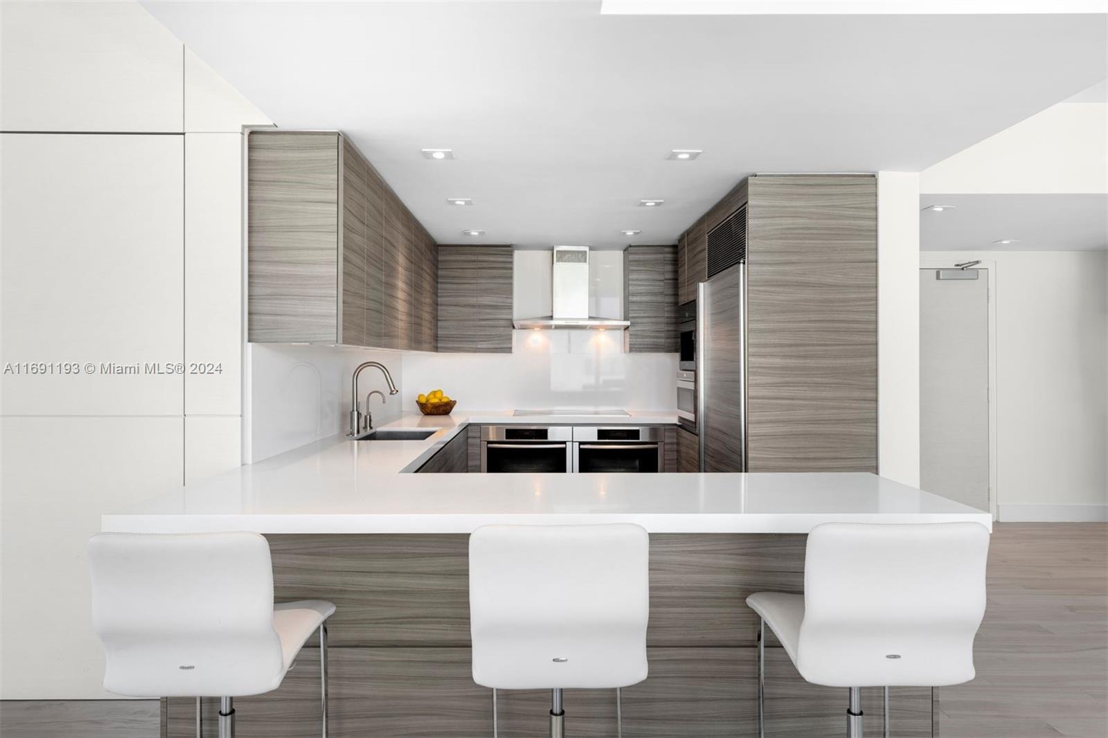 NORTH CARILLON BEACH COND - Residential