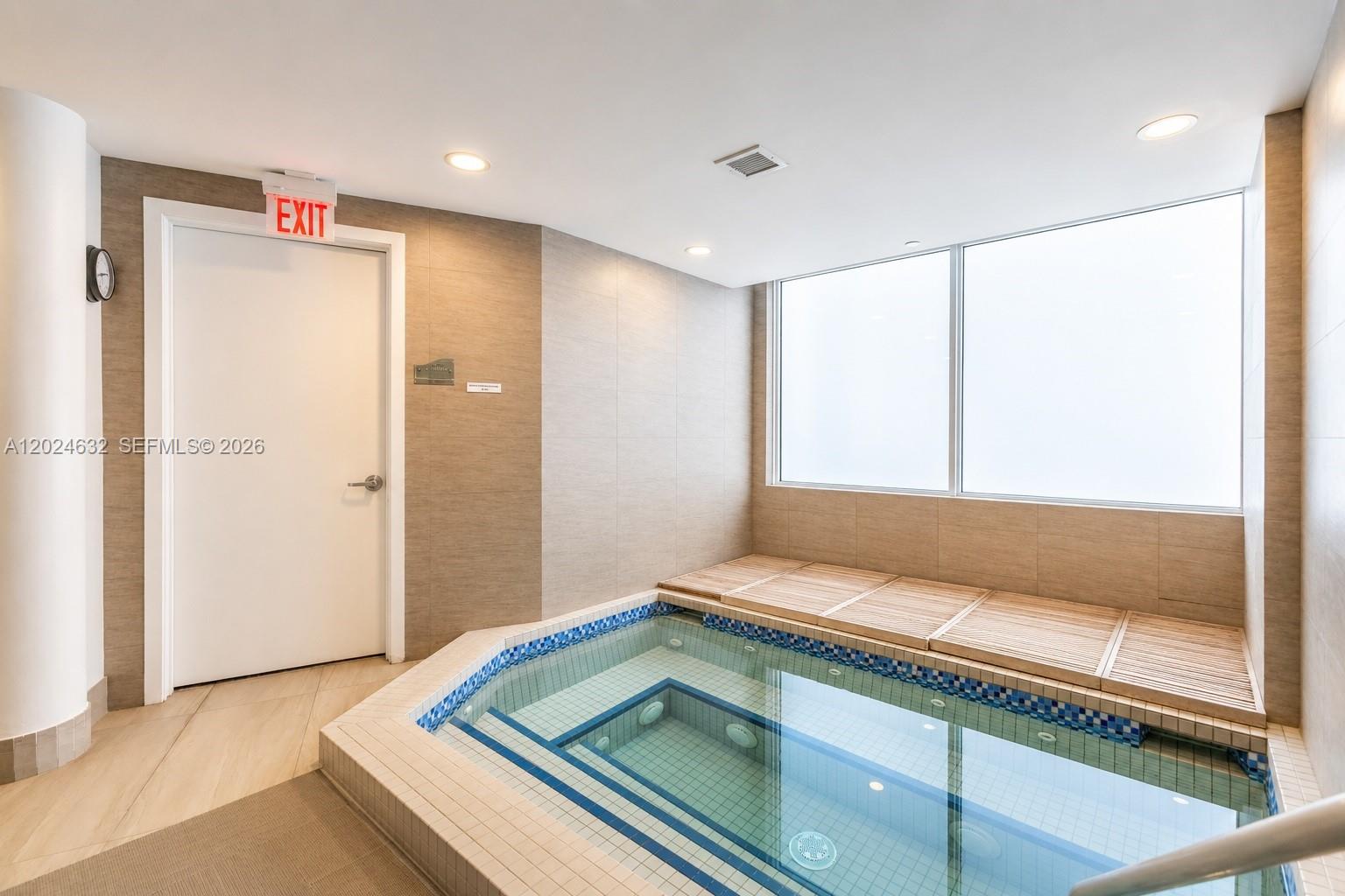 HAMPTONS WEST CONDO - Residential