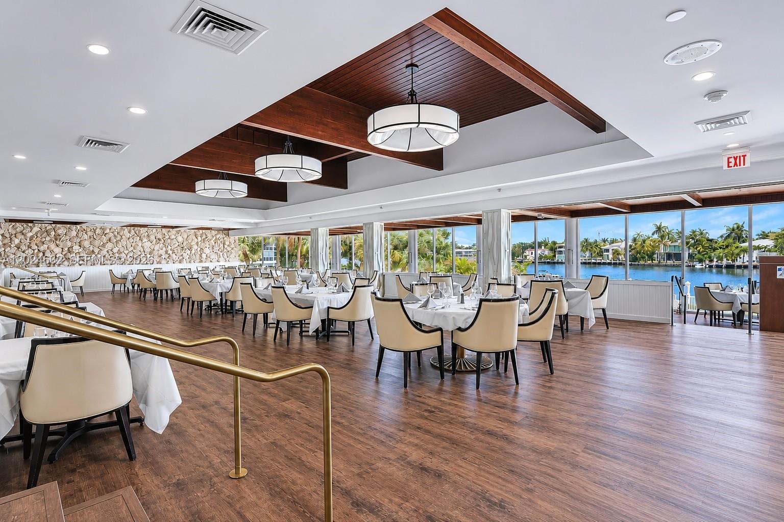 HAMPTONS WEST CONDO - Residential