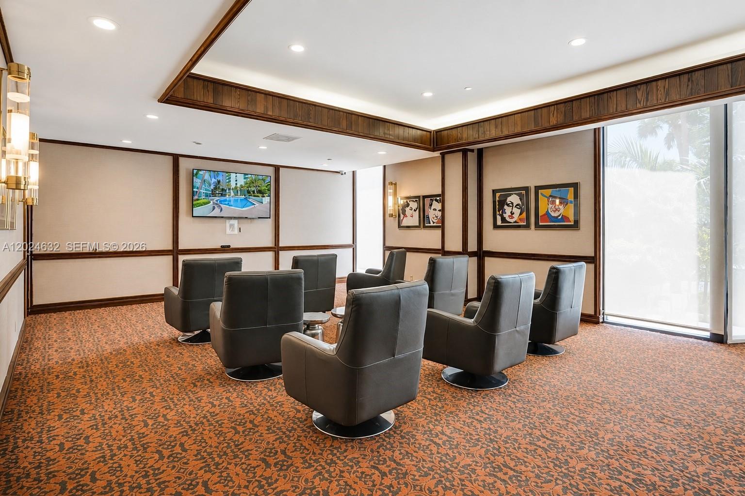 HAMPTONS WEST CONDO - Residential