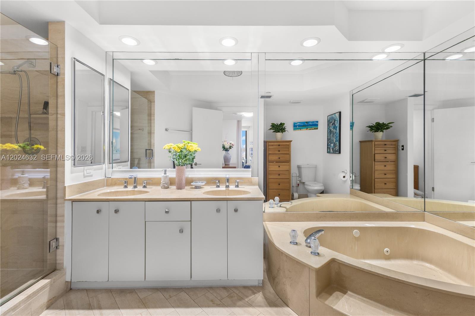 HAMPTONS WEST CONDO - Residential