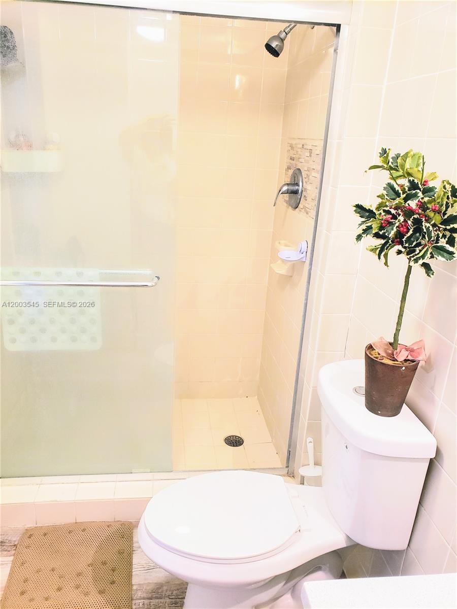 3101 N Country Club Dr 101