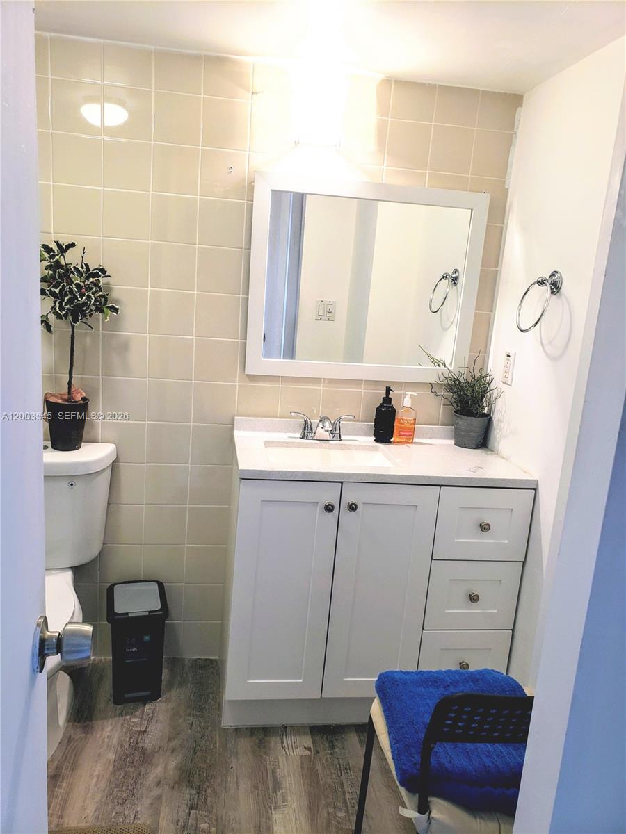 3101 N Country Club Dr 101