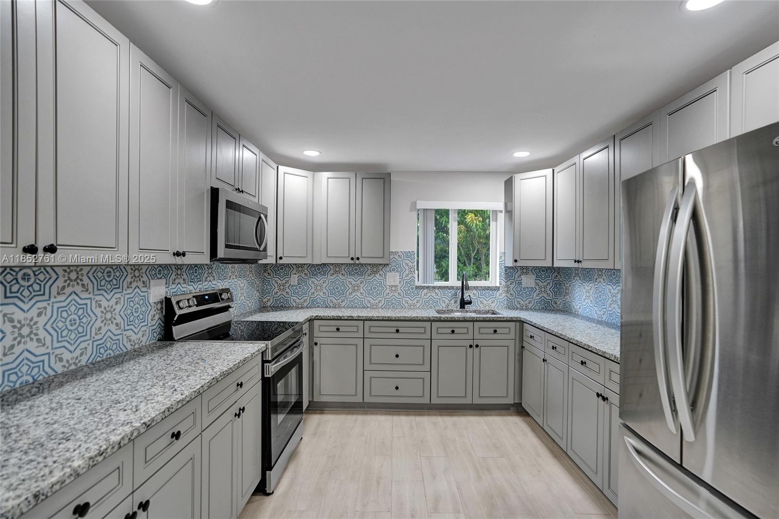 Welcome to your dream home! This fully renovated 3-bedroom, 2-bathroom home in West Park is move-in ready
and set on an oversized corner lot. The gourmet kitchen boasts granite countertops and stainless steel appliances, while the bathrooms are beautifully updated. The master suite features a luxurious ensuite bathroom and a walk-in closet. Enjoy freshly painted neutral walls and elegant porcelain tile floors throughout. Hurricane impact windows and doors provide added safety. A circular driveway offers ample parking. Conveniently located near shopping and dining, this gem is move-in ready with no HOA and rapid approval—don’t miss out!