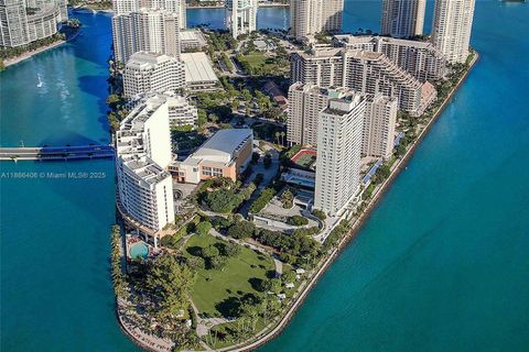 520 Brickell Key Dr Miami FL 33131