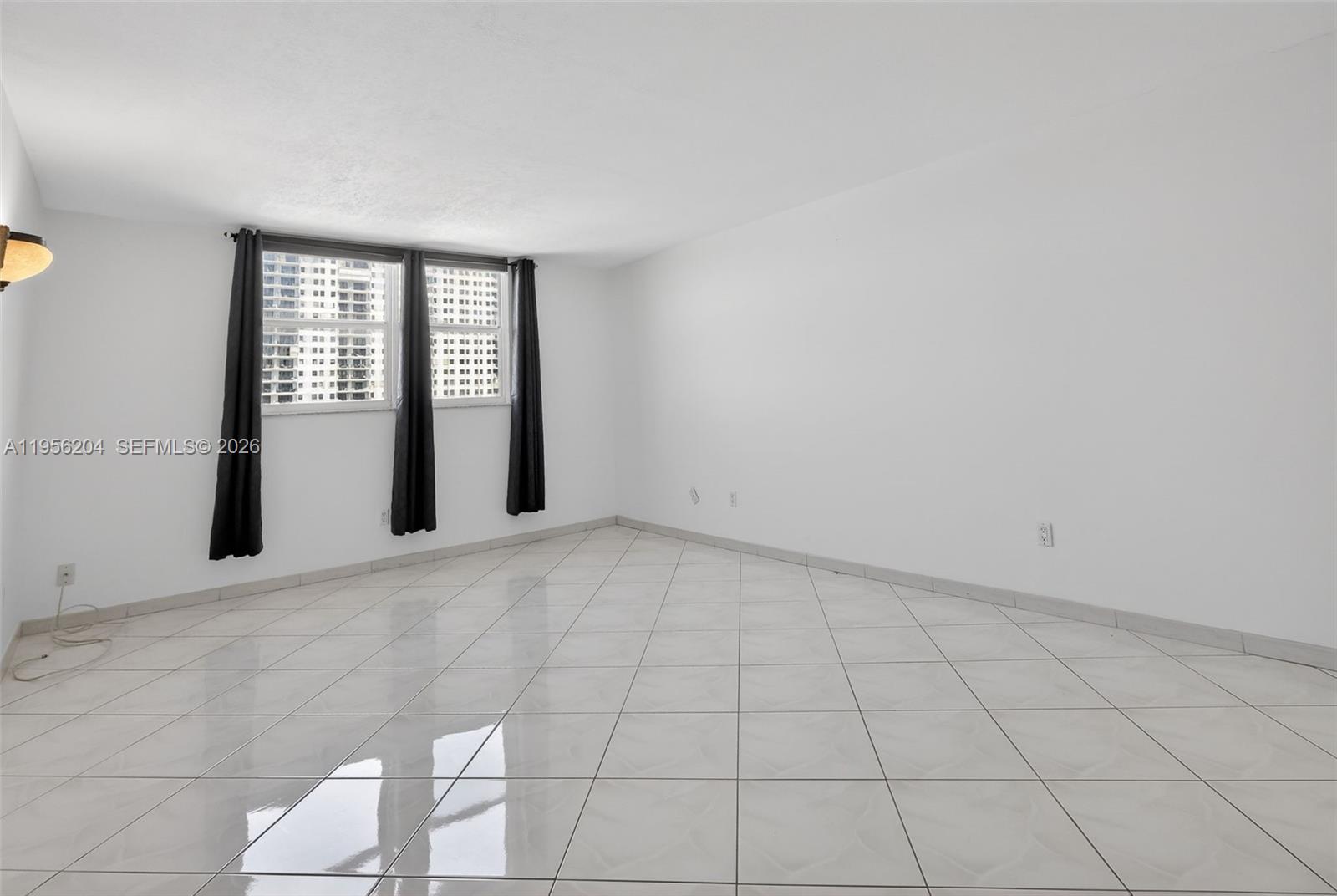 STRATFORD TOWERS CONDO - Residential