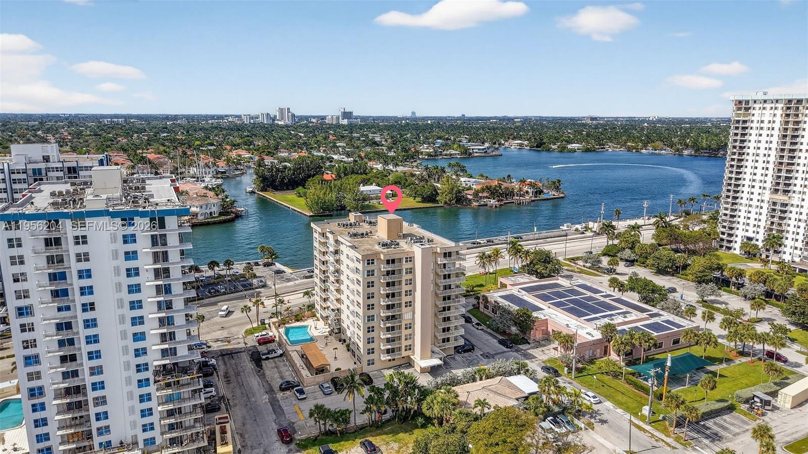 STRATFORD TOWERS CONDO - Residential