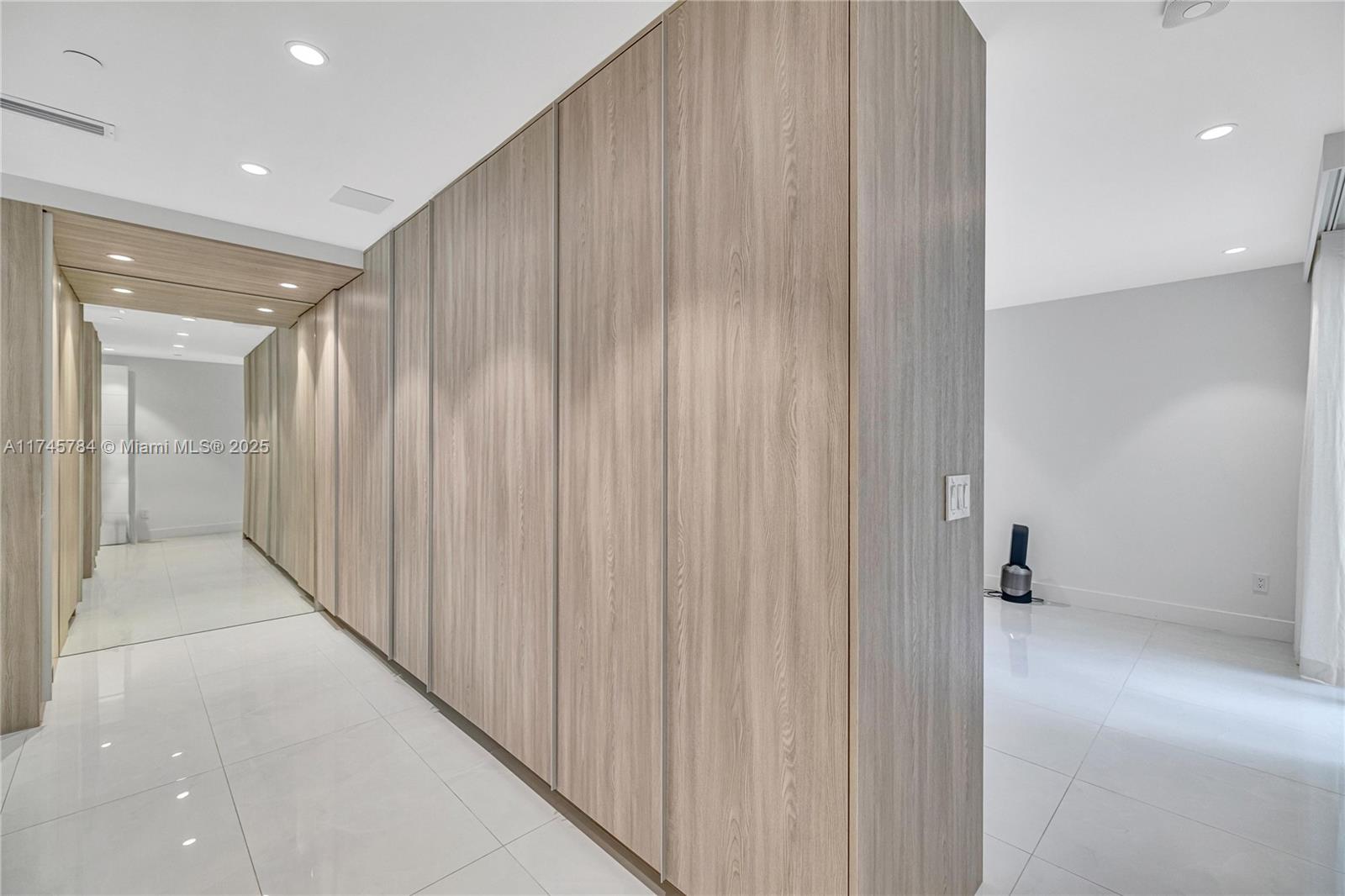 THE RESERVE OF PINECREST - Residential