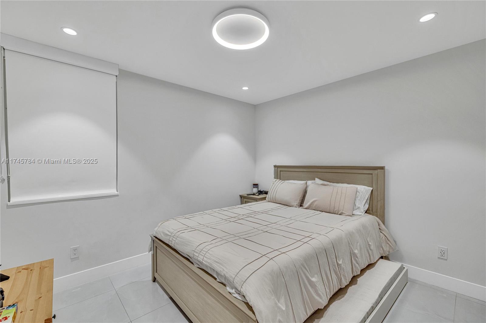 THE RESERVE OF PINECREST - Residential