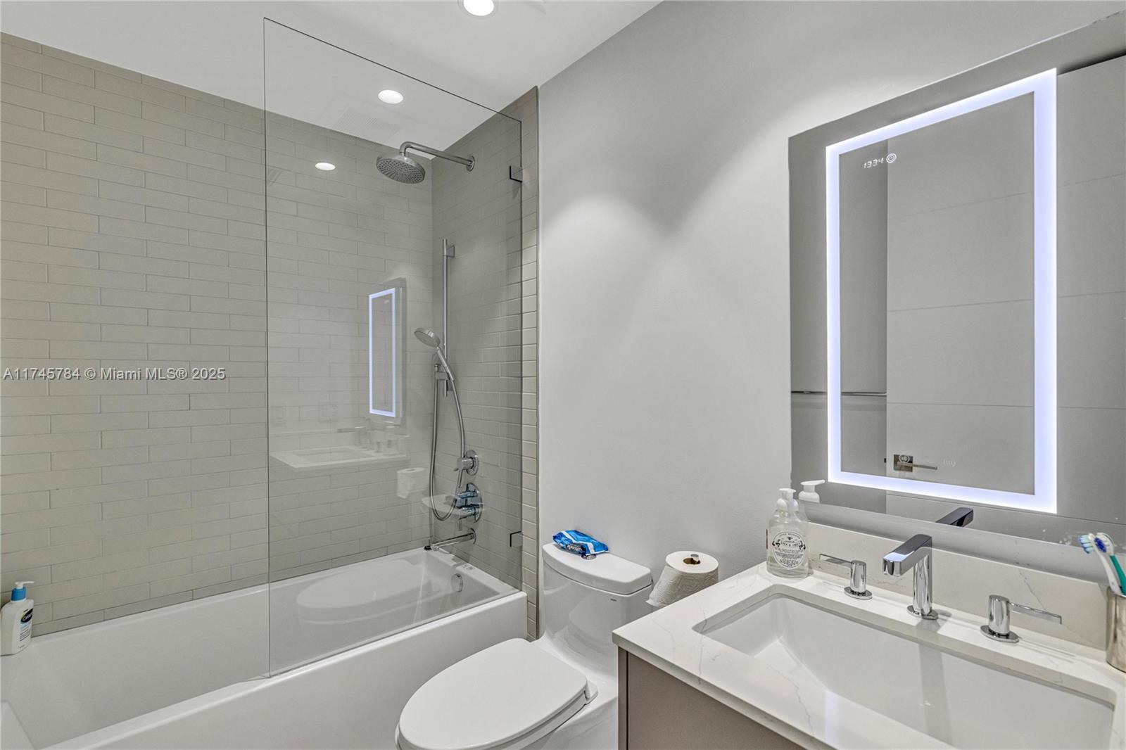 THE RESERVE OF PINECREST - Residential