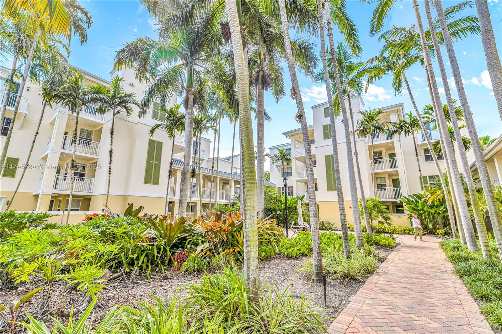 THE RESERVE OF PINECREST - Residential