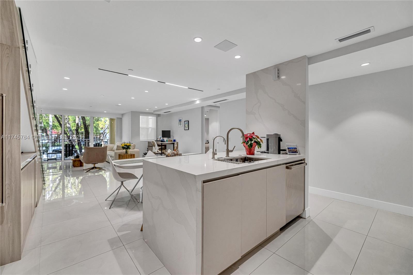 THE RESERVE OF PINECREST - Residential