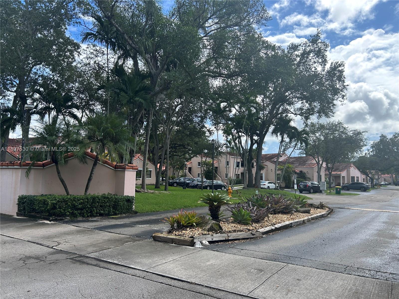 11810 SW 80th St 215
