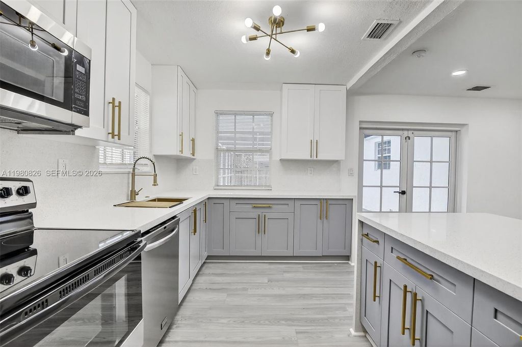 Photo of 7120 Allen St, Hollywood, FL 33024 (MLS # A11980826)