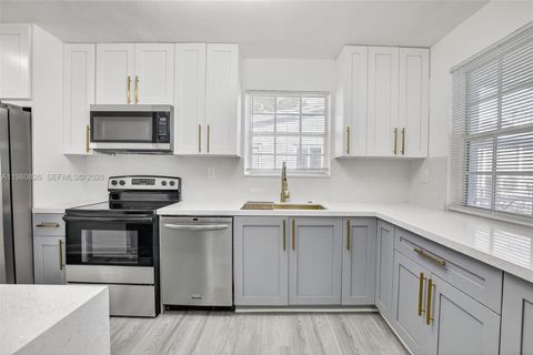 7120 Allen St Hollywood FL 33024