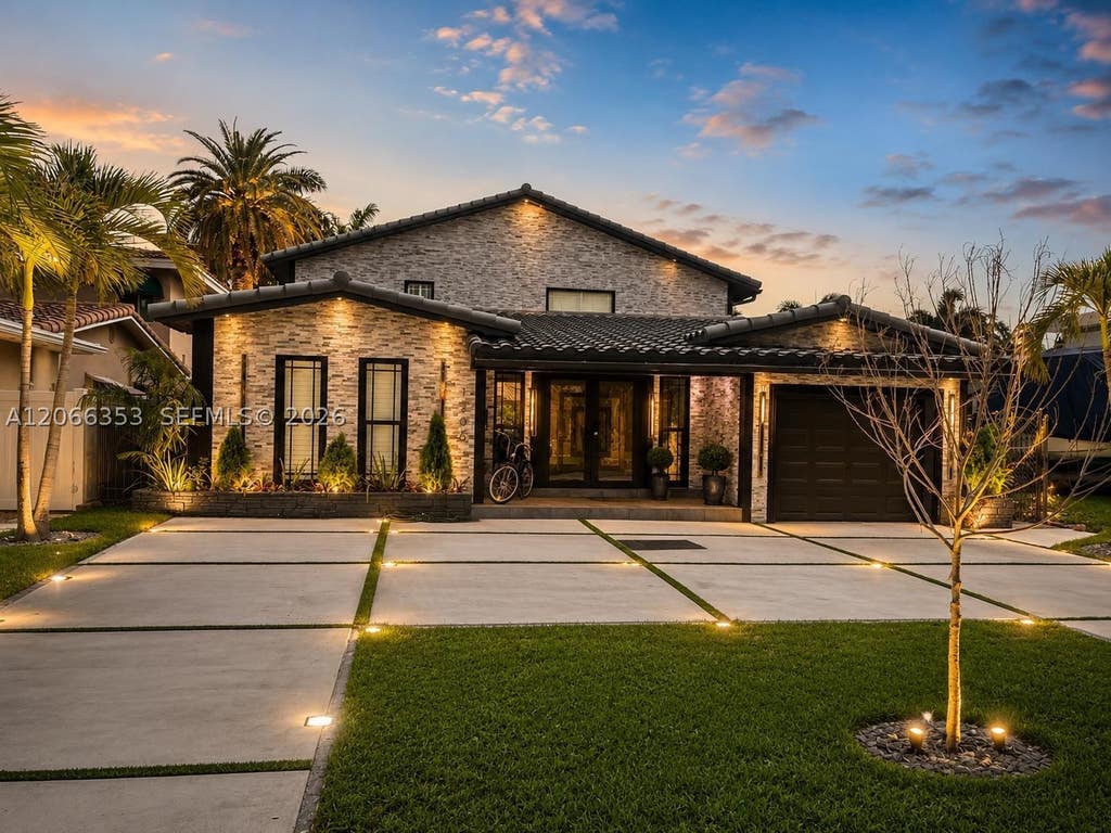 Photo of 1206 Buchanan St, Hollywood, FL 33019 (MLS # A12066353)