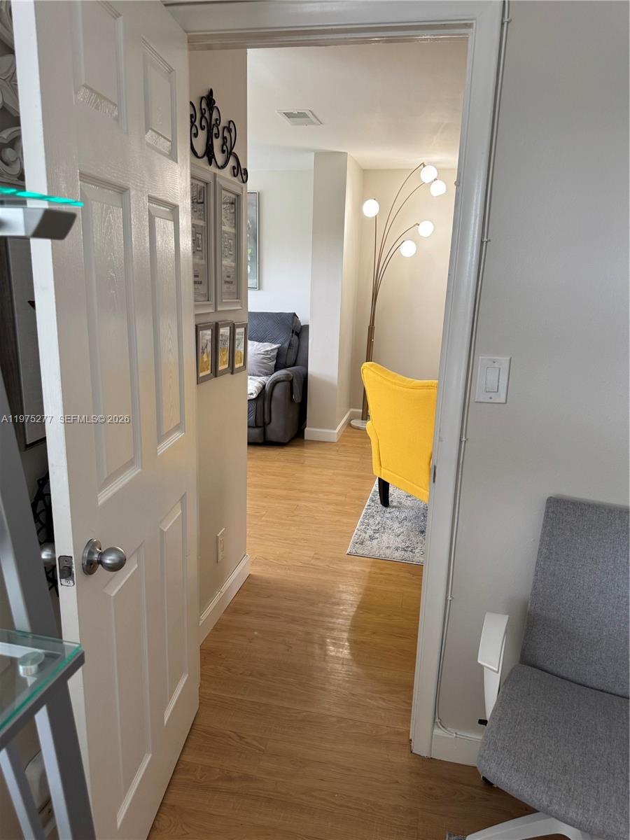 SUNRISE LAKES 101 CONDO - Residential