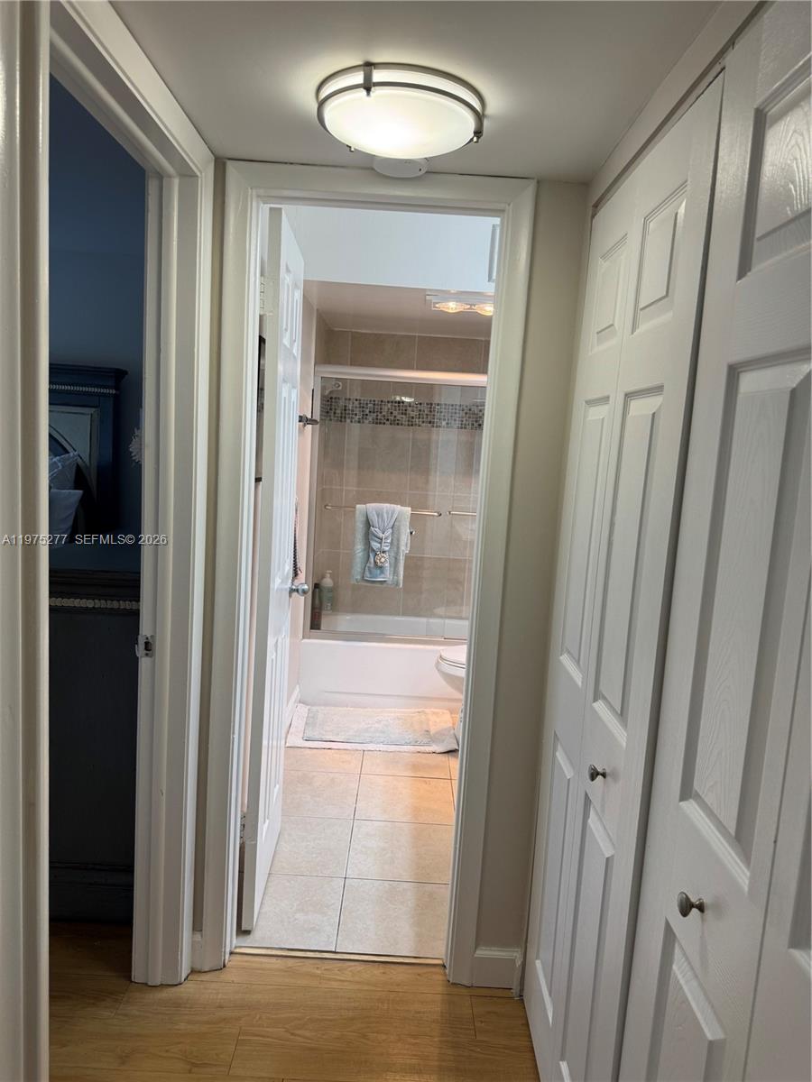 SUNRISE LAKES 101 CONDO - Residential