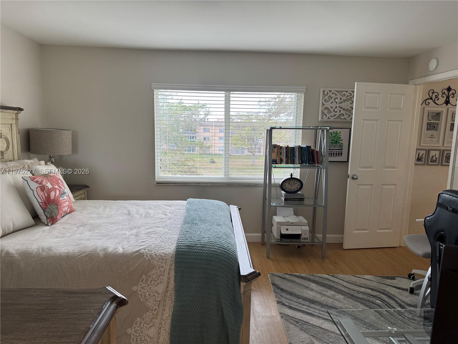 SUNRISE LAKES 101 CONDO - Residential