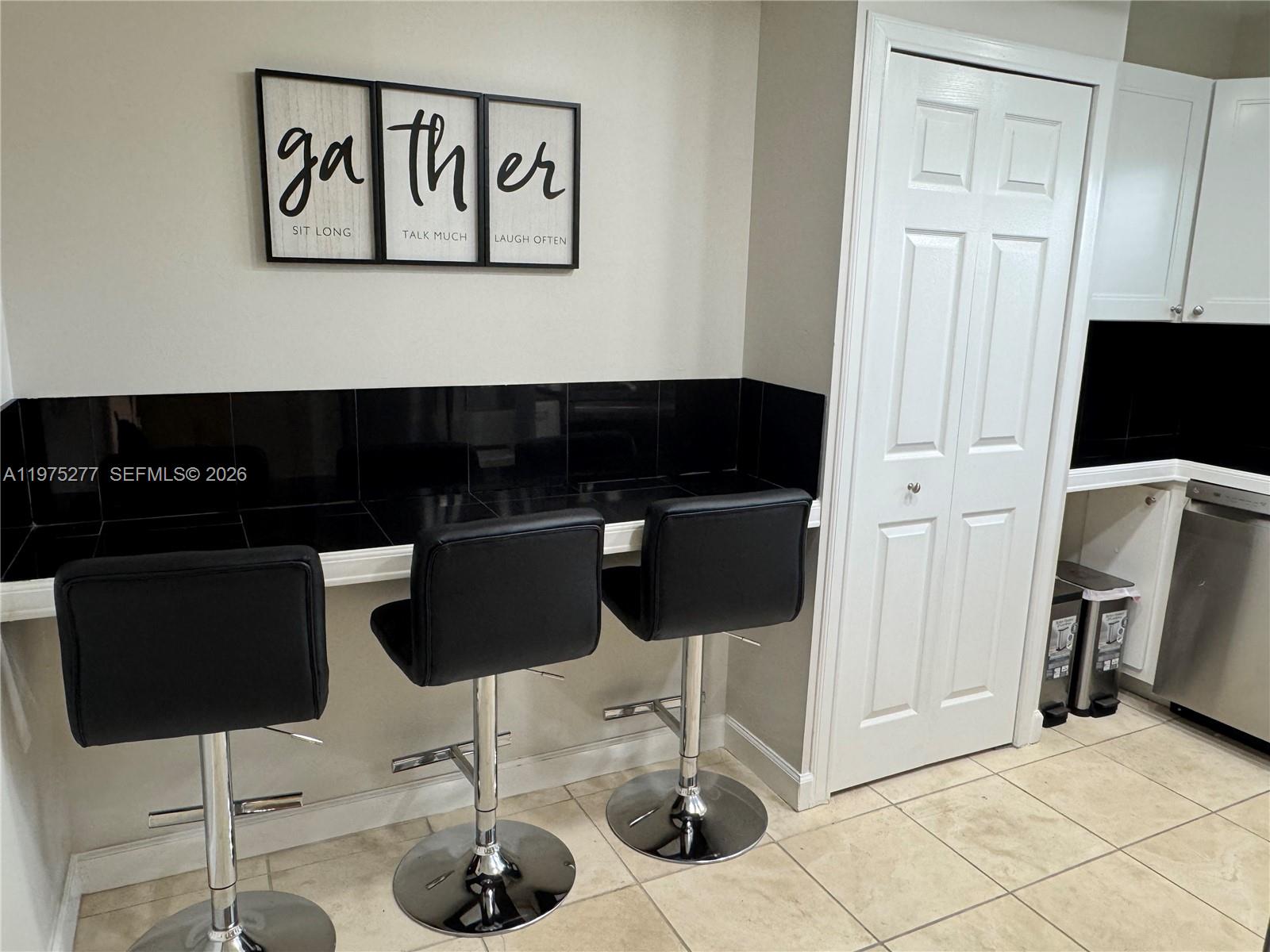 9310 Sunrise Lakes Blvd 304