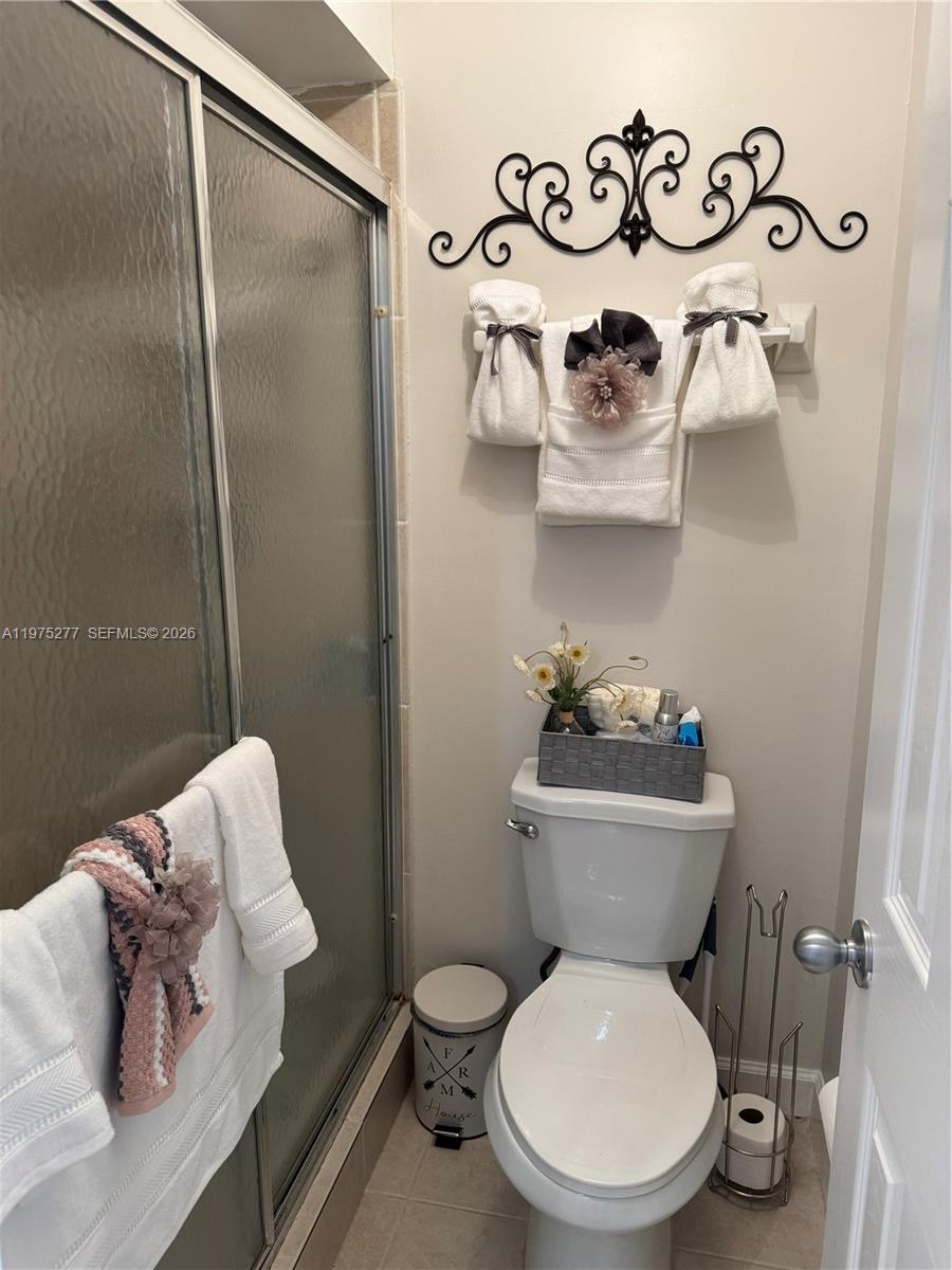 SUNRISE LAKES 101 CONDO - Residential