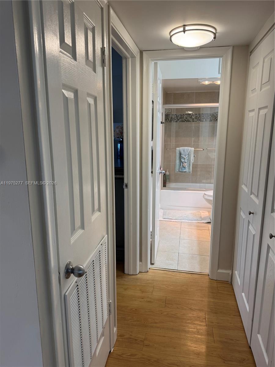 SUNRISE LAKES 101 CONDO - Residential