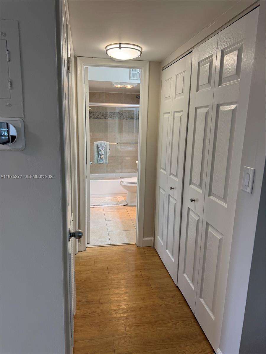 SUNRISE LAKES 101 CONDO - Residential