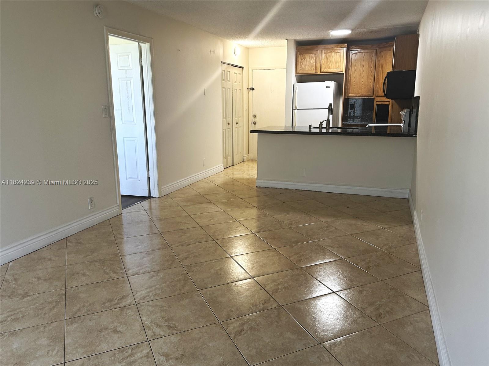 CORAL SPRINGS TOWER CLUB 2 - Residential Lease