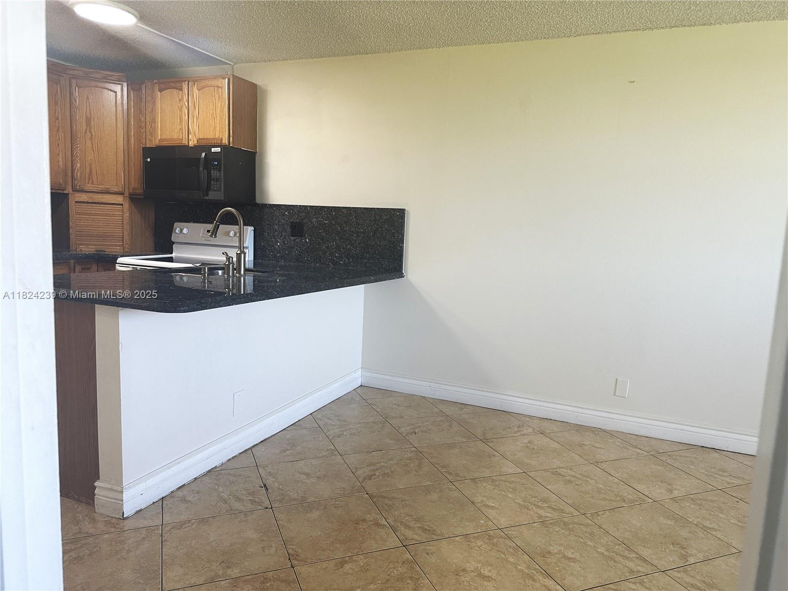 CORAL SPRINGS TOWER CLUB 2 - Residential Lease