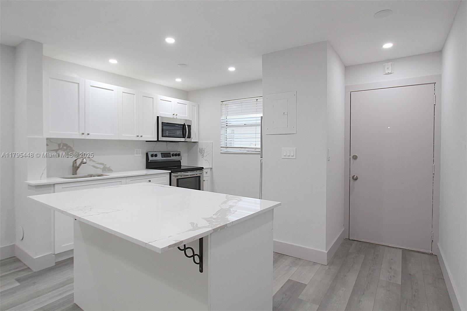 17255 Sw 95th Ave 138, Palmetto Bay, Miami-Dade County, Florida - 2 Bedrooms  
1 Bathrooms - 