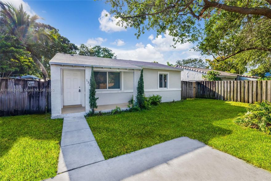 Welcome to this beautifully updated duplex featuring a renovated 2-bed/1-bath front unit and a 1-bed/1-bath rear unit. The property is fully occupied, generating a total rental income of $3,700/month. It boasts an 8-year-old roof, impact windows, and central AC, providing durability and comfort. Conveniently located just east of I-95, right off Sunrise Blvd and Andrews Ave, it offers easy access to major roads, public transportation, and local employers. Currently stabilized with strong tenancy, this property provides reliable income and long-term security.