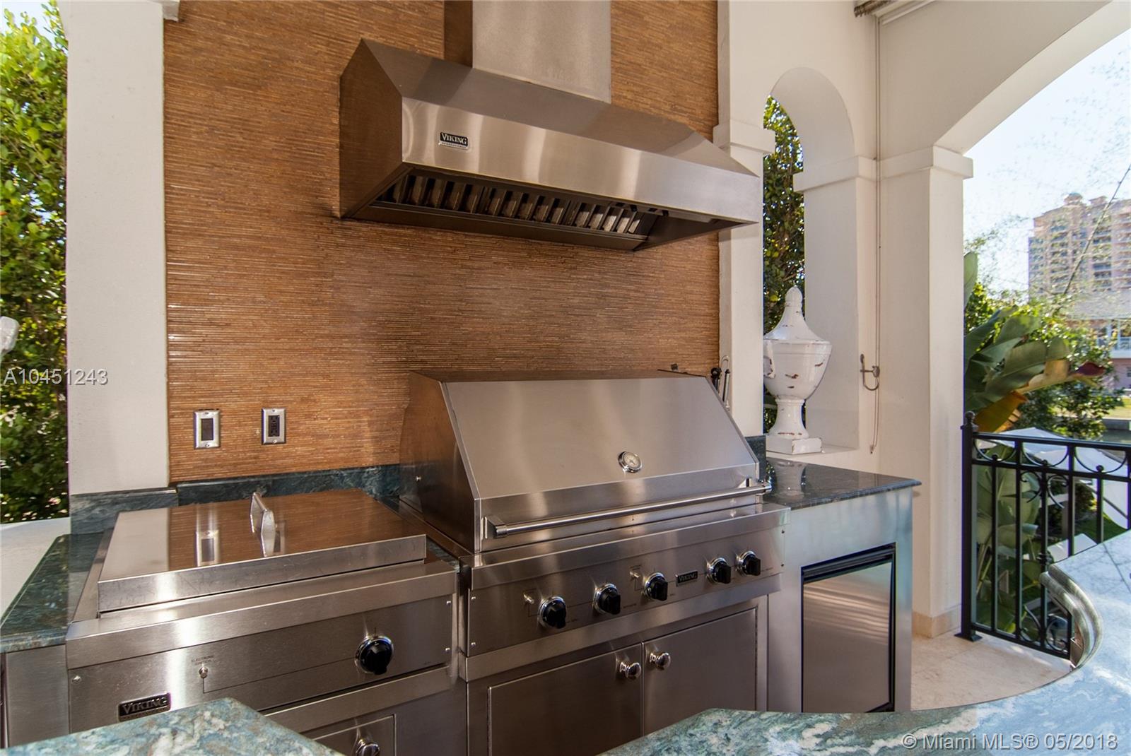 SUNRISE HARBOUR REV PL - Residential