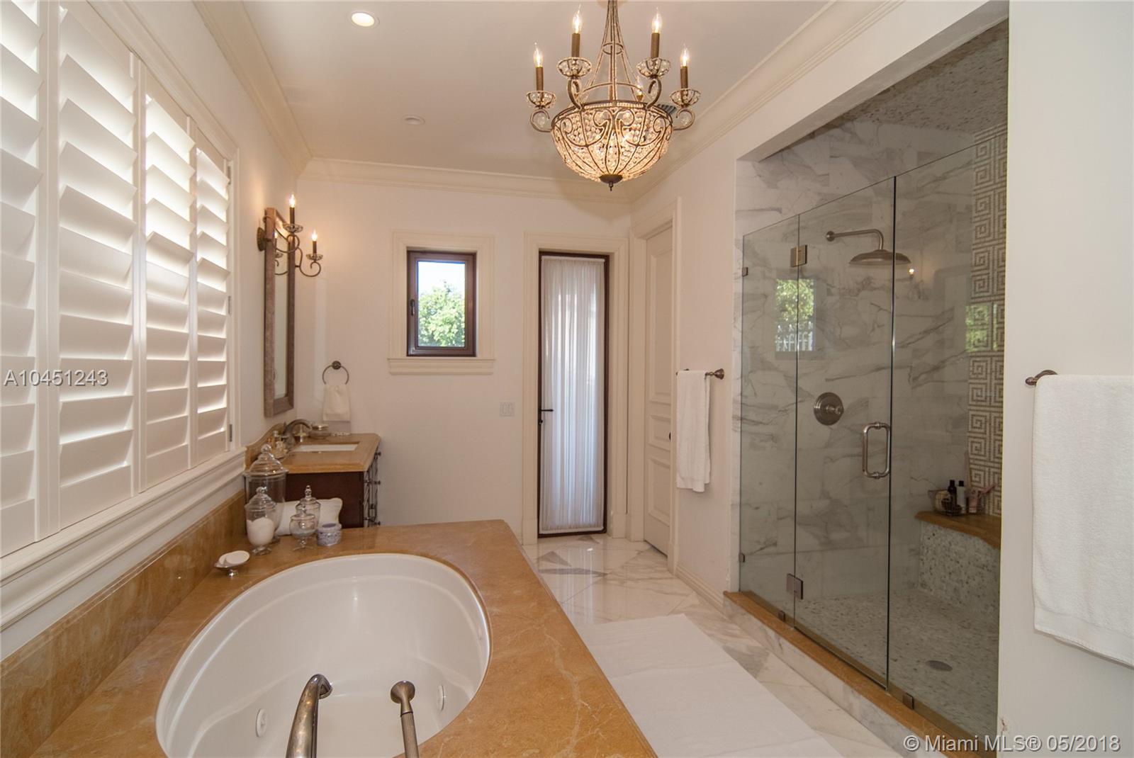 SUNRISE HARBOUR REV PL - Residential