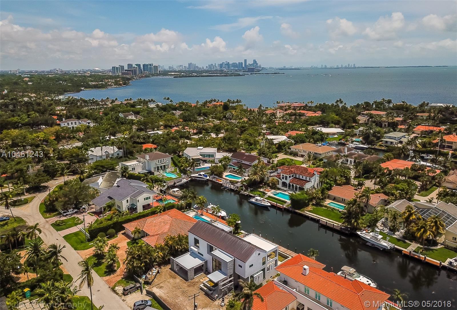 SUNRISE HARBOUR REV PL - Residential