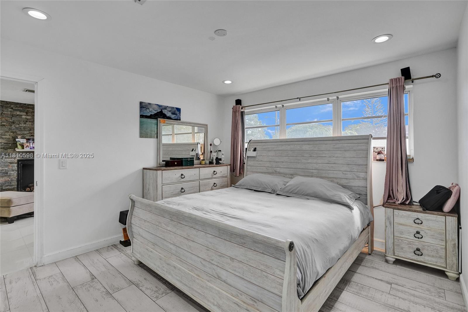 SUNSWEPT ISLE - Residential